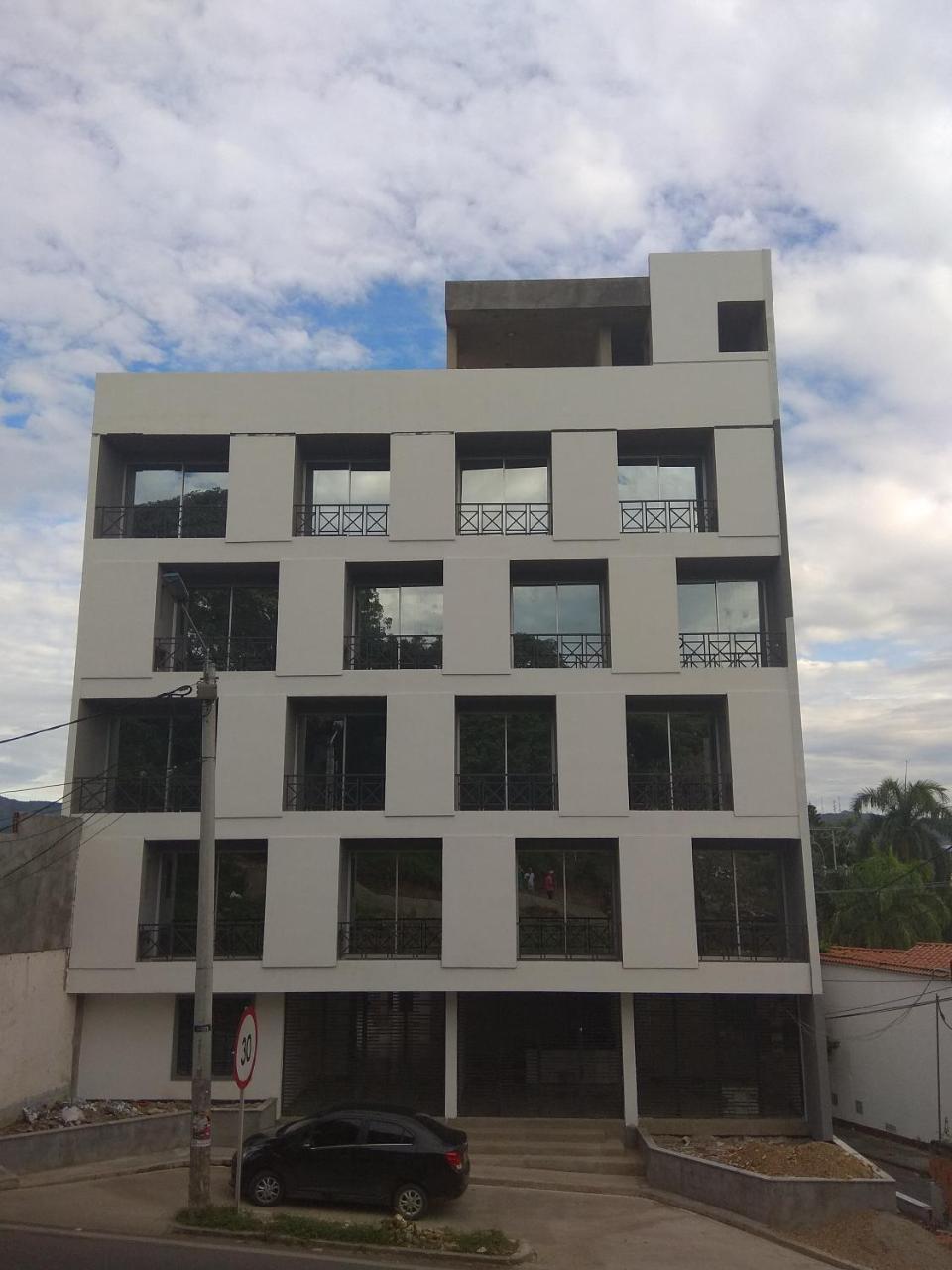 Okawango Hotel Girardot Kültér fotó
