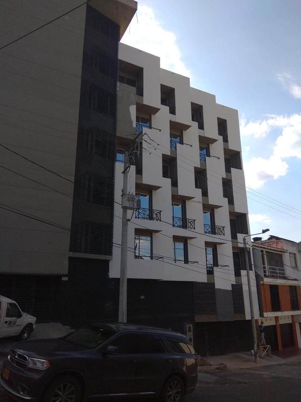 Okawango Hotel Girardot Kültér fotó